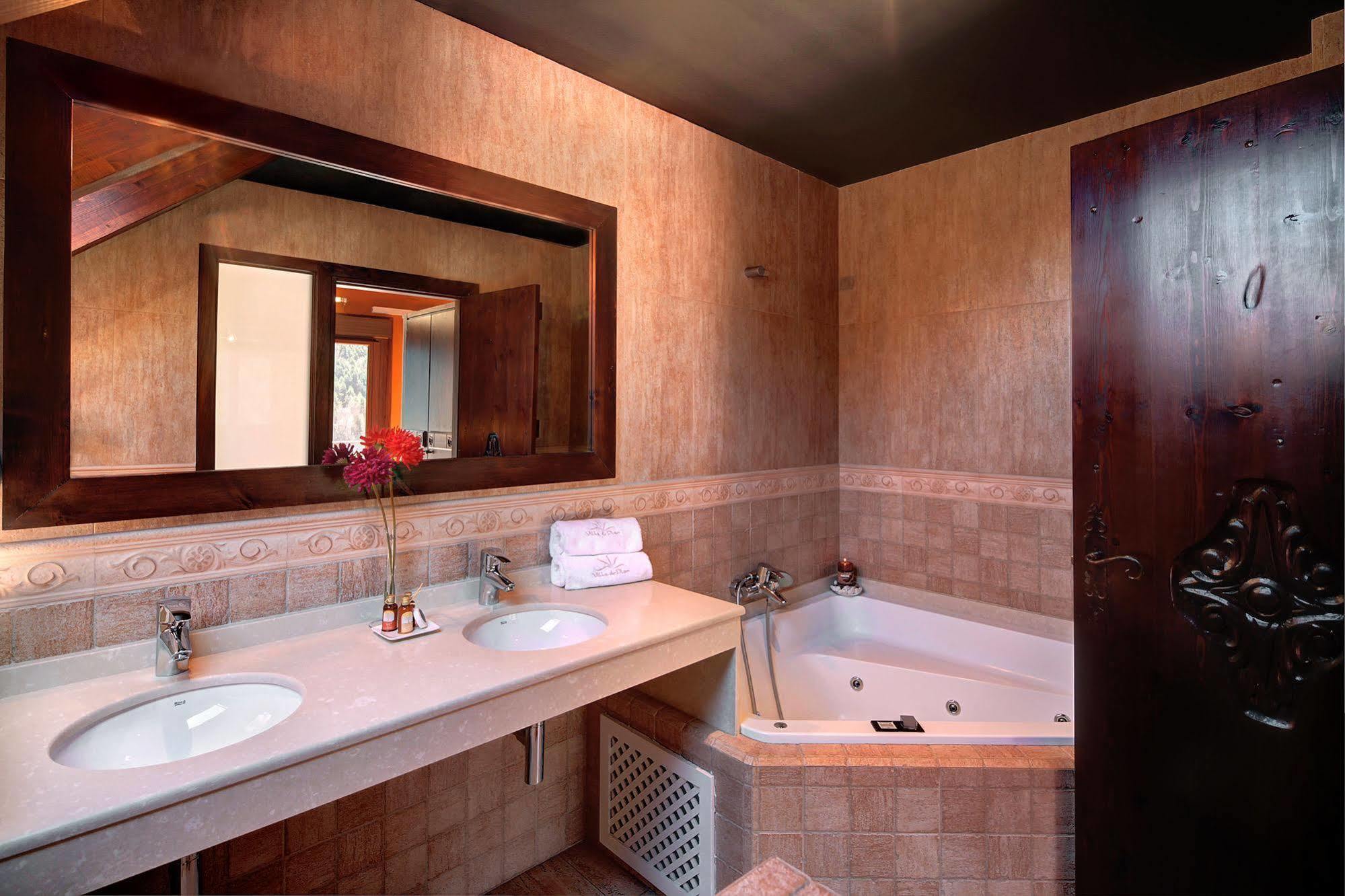 Villa De Plan Apartments&Suites Esterno foto