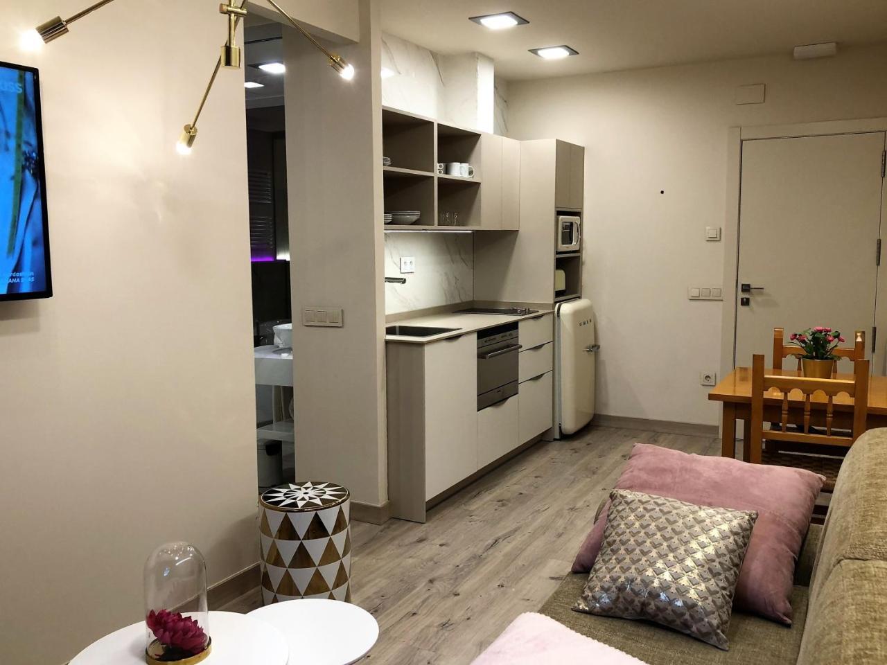 Villa De Plan Apartments&Suites Esterno foto