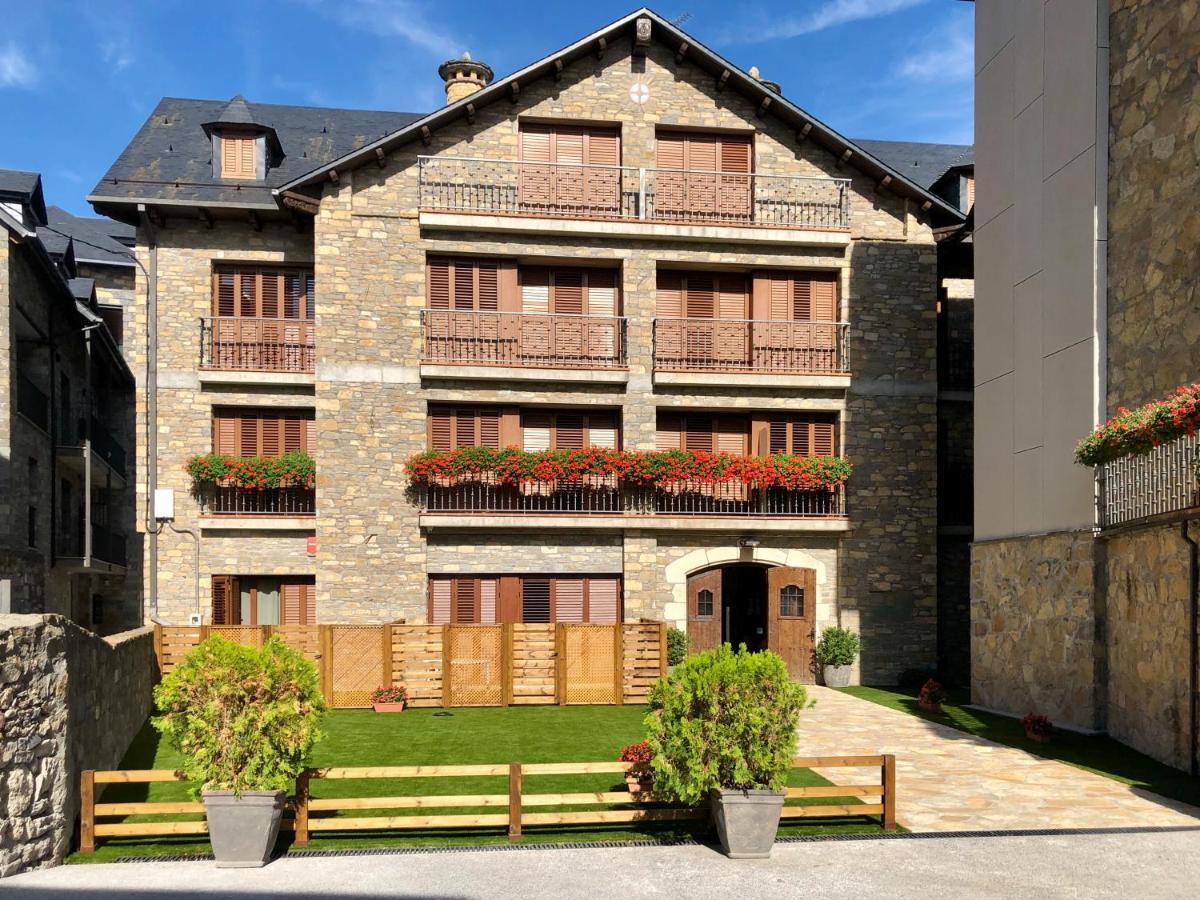 Villa De Plan Apartments&Suites Esterno foto